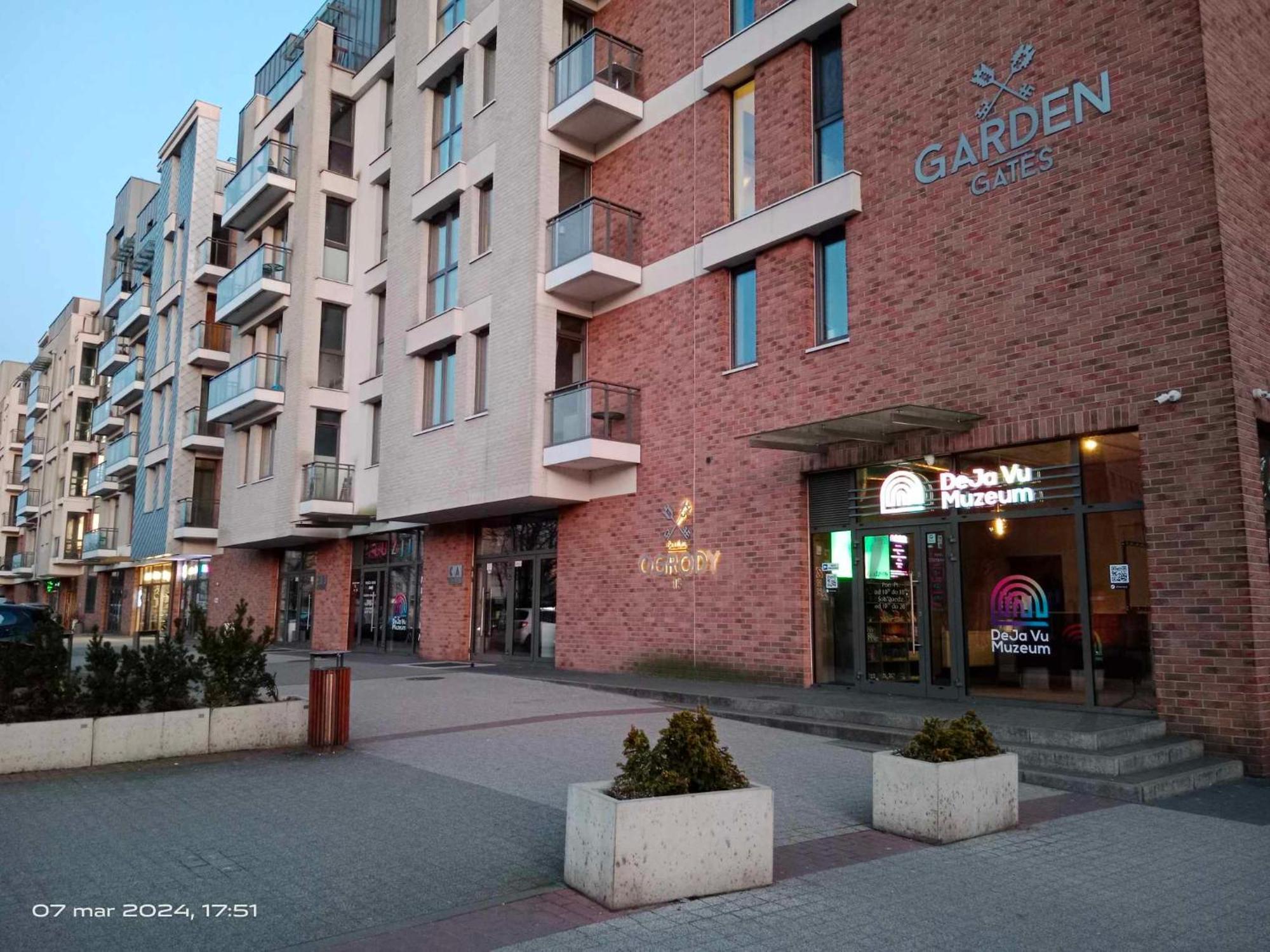 Uroczy Apartament Dlugie Ogrody 48 Gdańsk Extérieur photo