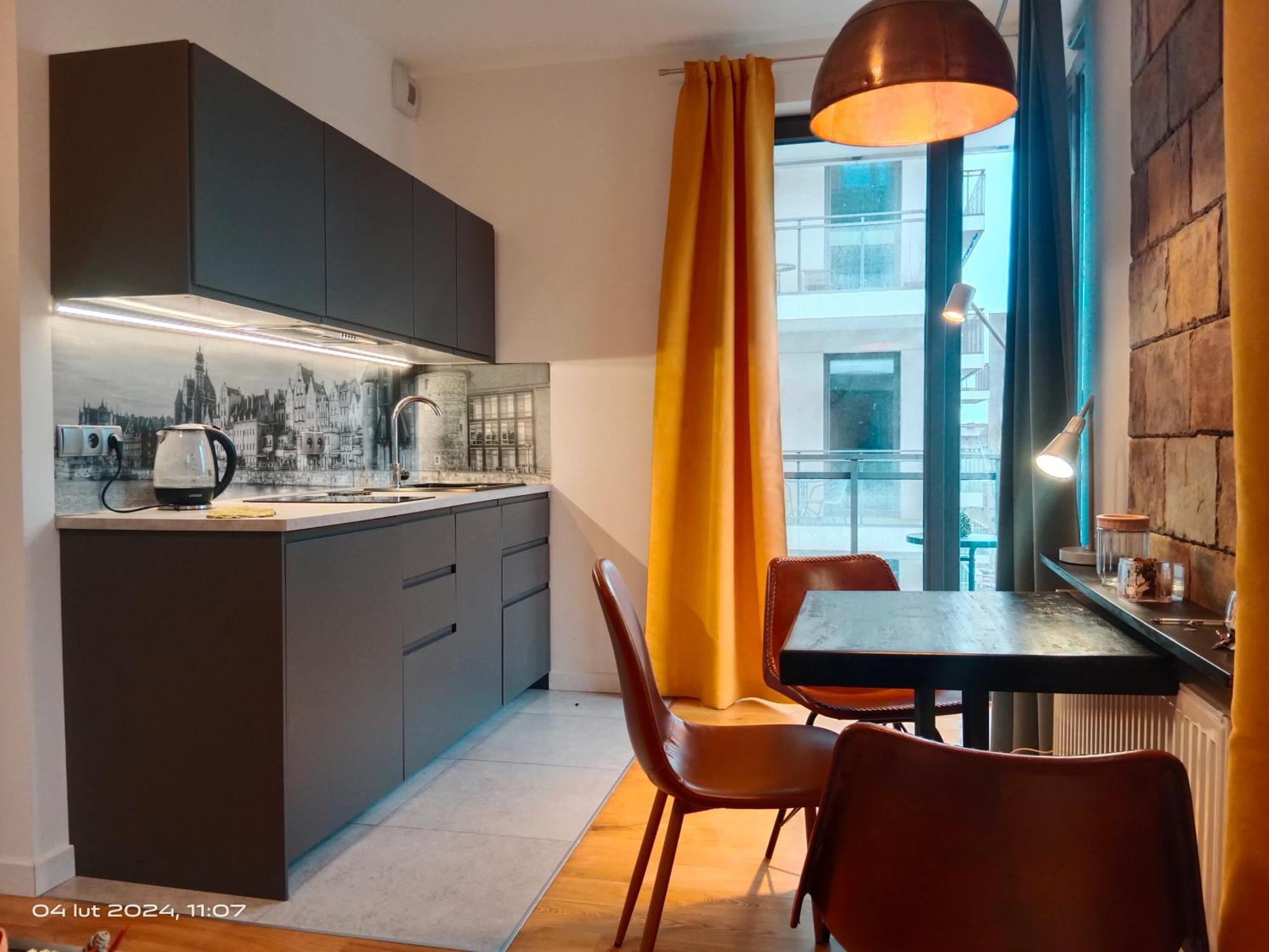 Uroczy Apartament Dlugie Ogrody 48 Gdańsk Extérieur photo